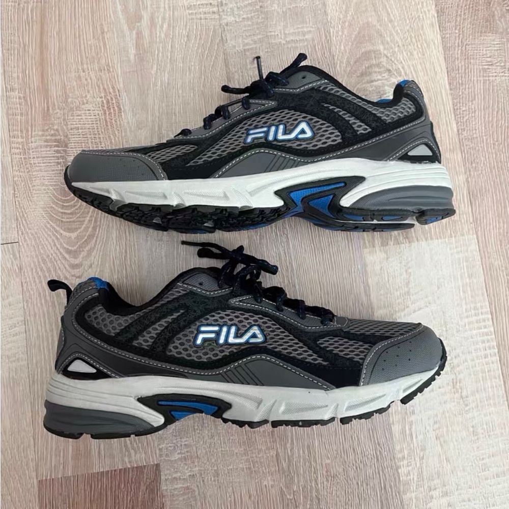 Fila Men's Black, Gray, and Blue Athletic Shoes